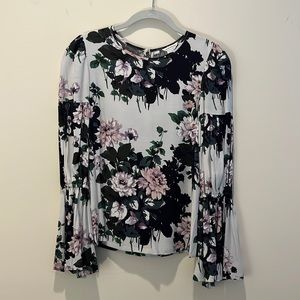 NWOT Club Monaco floral blouse